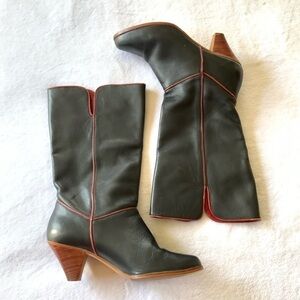 𝅺THOM McAn Black Leather Heeled Boots